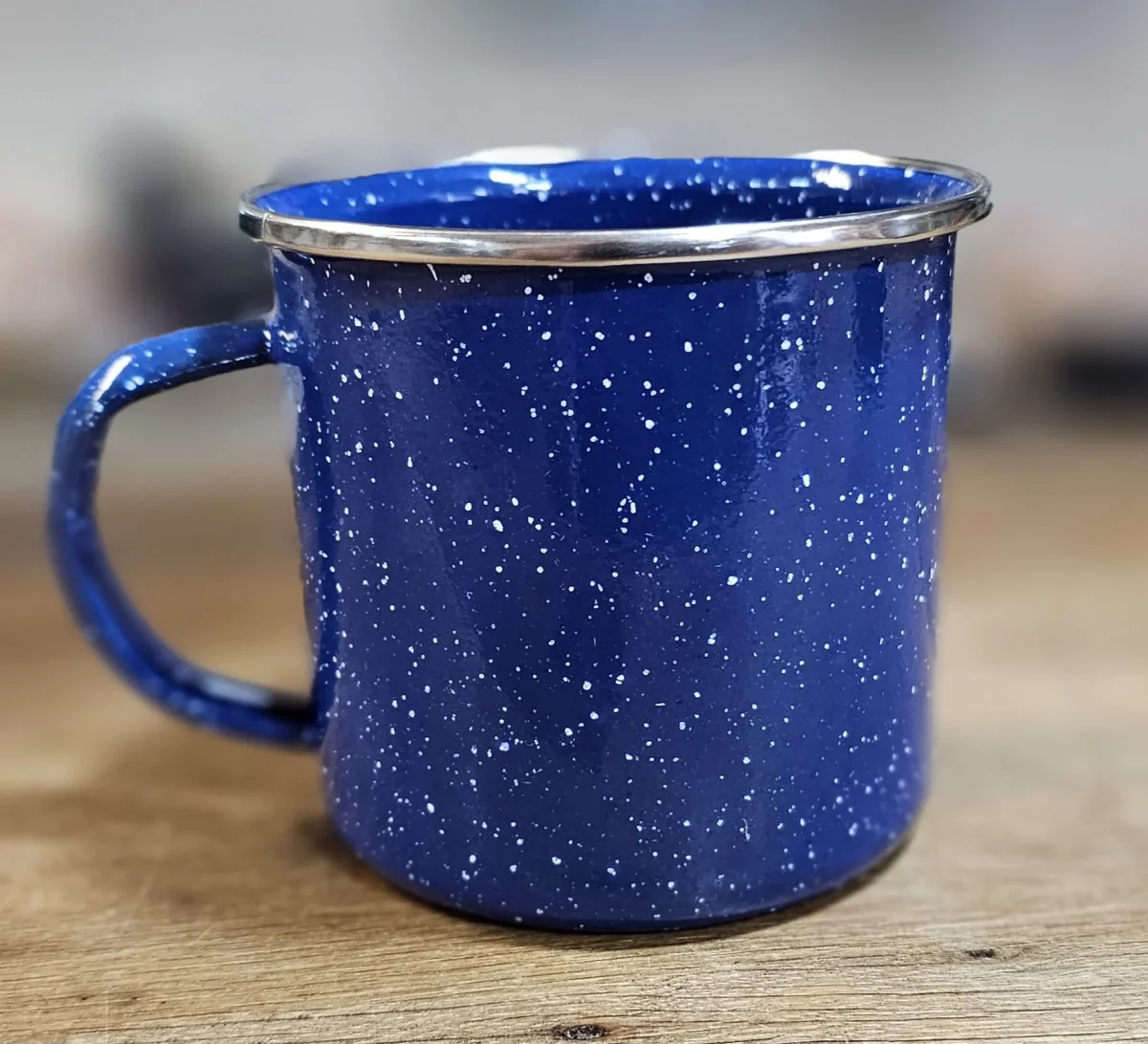 Taza de camping y senderismo esmaltada. - Imagen 3
